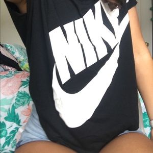 Nike tee shirt